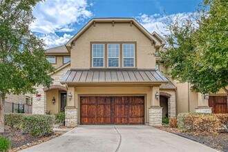 23 Silver Rock Dr in Tomball, TX - Building Photo - Building Photo