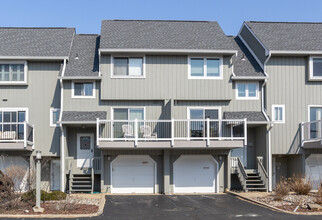 5 Island View Way in Rumson, NJ - Foto de edificio - Building Photo