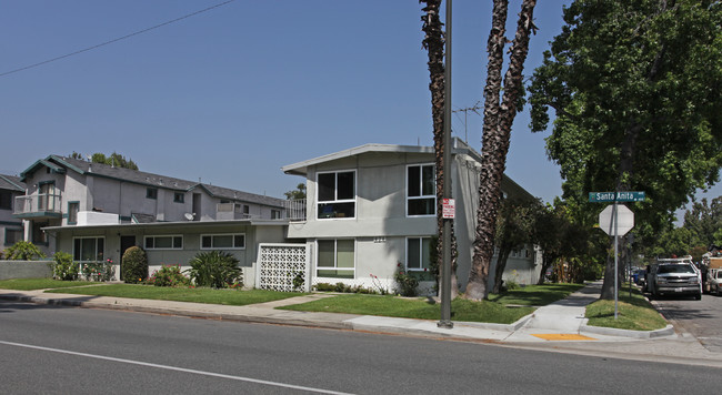 424 Santa Anita Ave in Arcadia, CA - Foto de edificio - Building Photo