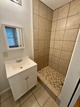 468 E Tompkins St in Columbus, OH - Foto de edificio - Building Photo