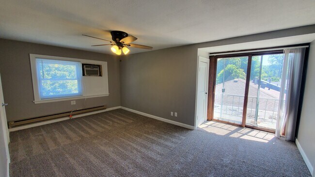 5717 Hartley St, Unit 2 in Lincoln, NE - Building Photo - Building Photo