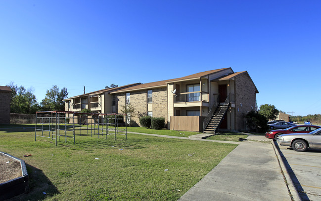 Fox Run in Orange, TX - Foto de edificio - Building Photo