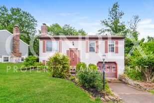 1587 Hickory Hill Ct