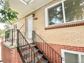 1127 Clinton St in Aurora, CO - Building Photo - Building Photo