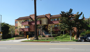 1969 S Beverly Glen Blvd in Los Angeles, CA - Foto de edificio - Building Photo