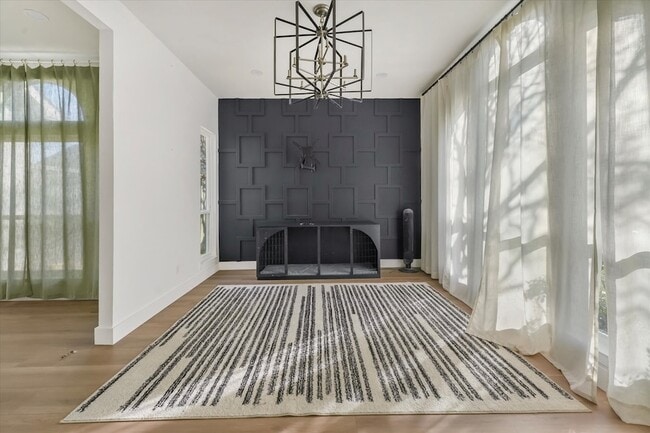 8405 Greenspoint Dr in Rowlett, TX - Foto de edificio - Building Photo