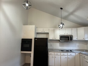 1147 S Marshall St in Lakewood, CO - Building Photo - Building Photo