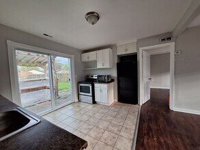 26536 Kathy St in Roseville, MI - Building Photo - Building Photo