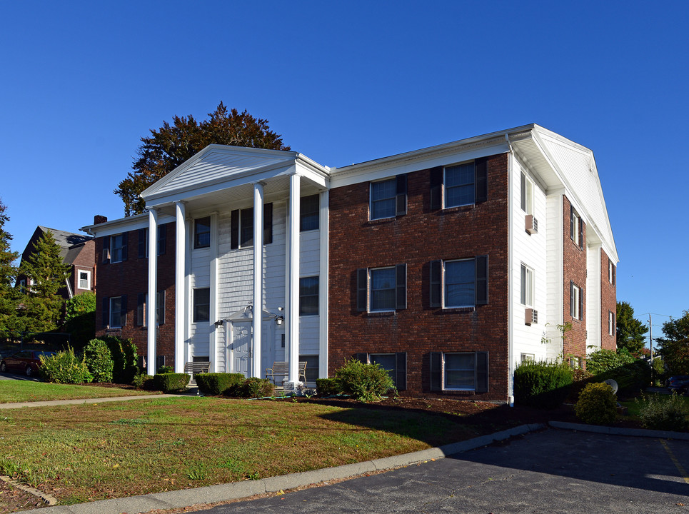 1245 Smith St in Providence, RI - Building Photo