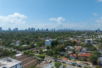 Princeton Condominiums in Hollywood, FL - Building Photo - Building Photo