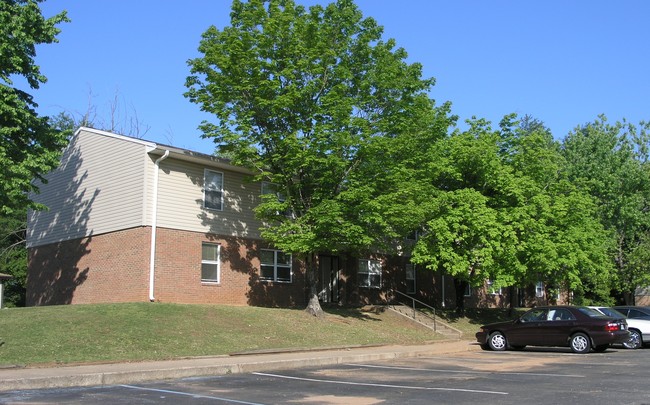 Belle Meade Apartments in Greenville, SC - Foto de edificio - Building Photo