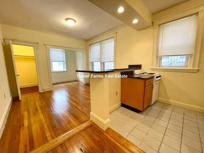 61 Park Dr, Unit 35-4