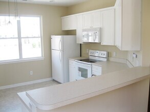 9437 Night Harbor Dr in Leland, NC - Building Photo - Building Photo