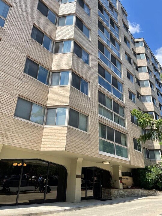 922 24th St NW in Washington, DC - Foto de edificio