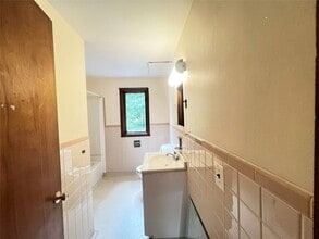 12 S Seward Ave in Endicott, NY - Building Photo - Building Photo