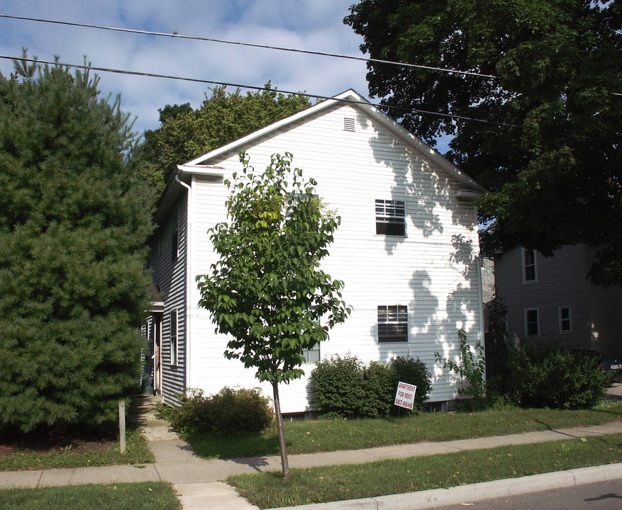 119-123 N Granger St in Granville, OH - Building Photo