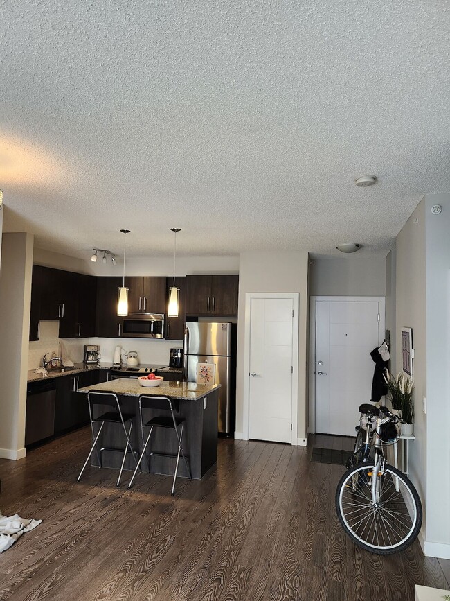 8 Sage Hill Terr NW in Calgary, AB - Building Photo - Building Photo