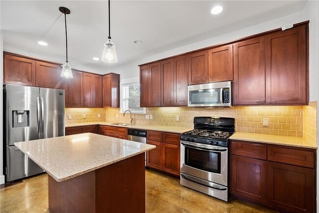 3207 Holton St in Austin, TX - Foto de edificio - Building Photo