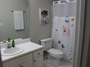 2106 Trailridge Ct in Raleigh, NC - Building Photo - Building Photo