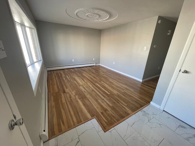 120 E Elm St in Dunmore, PA - Building Photo - Building Photo