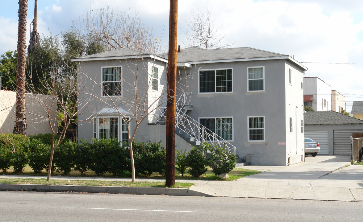 412 S Verdugo Rd in Glendale, CA - Building Photo