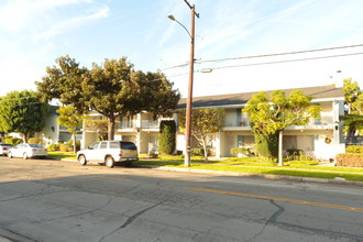 Empire Apartment Homes in Anaheim, CA - Building Photo - Building Photo