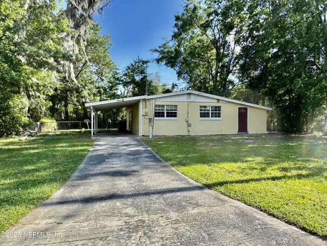 property at 7054 Red Robin Dr