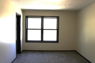 1245 Adams St in Lincoln, NE - Building Photo - Building Photo
