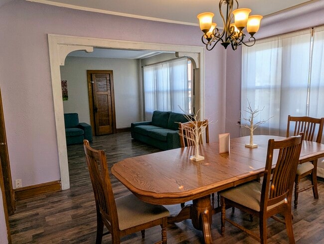 3675 E Pulaski Ave, Unit Pulaski Apartment in Cudahy, WI - Building Photo - Building Photo