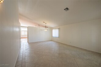 682 Ladywood Ln in Henderson, NV - Building Photo - Building Photo