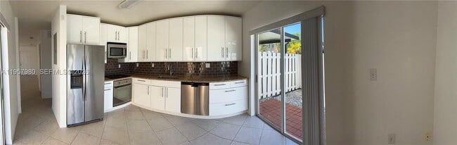 3810 SW 153rd Pl in Miami, FL - Building Photo - Building Photo