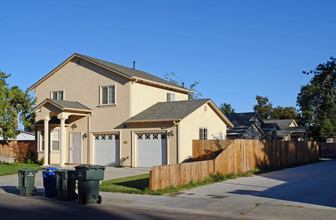 441 Harding Ave in Sacramento, CA - Building Photo - Building Photo