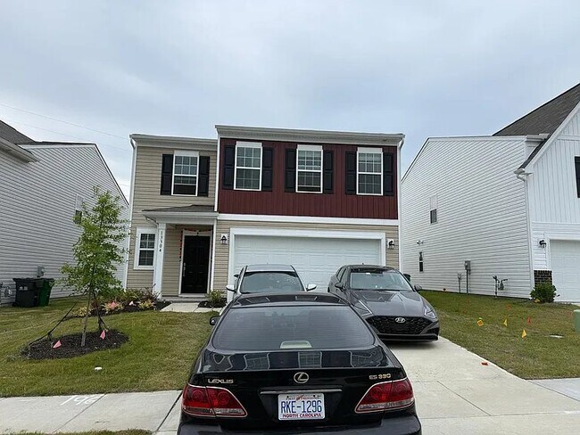 property at 13304 Hampton Bay Ln