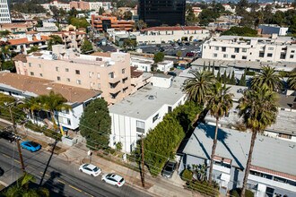 968 S Barrington Ave in Los Angeles, CA - Building Photo - Building Photo