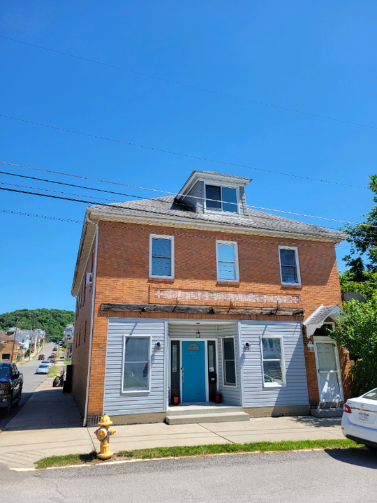 440 Franklin Ave in Canonsburg, PA - Building Photo