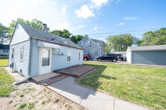 8247 Wentworth Ave S in Minneapolis, MN - Building Photo - Building Photo