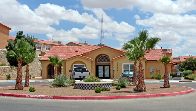 Cedar Oak Townhomes in El Paso, TX - Building Photo - Building Photo