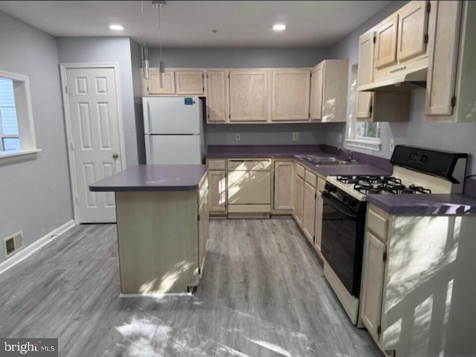 4621 Pistachio Ln in Capitol Heights, MD - Building Photo