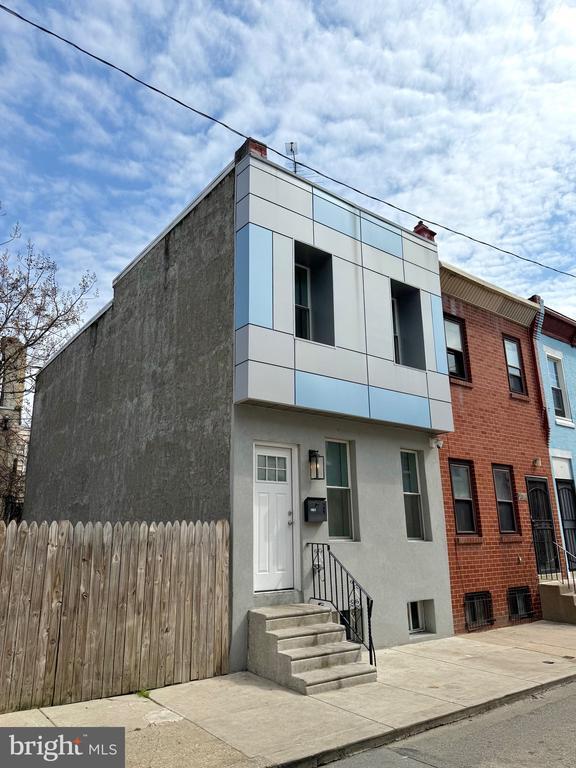 property at 1863 N Taylor St
