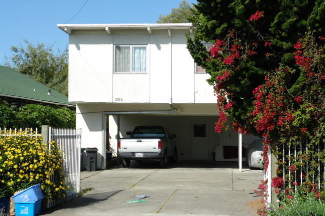 2316 Valley St in Berkeley, CA - Building Photo - Building Photo