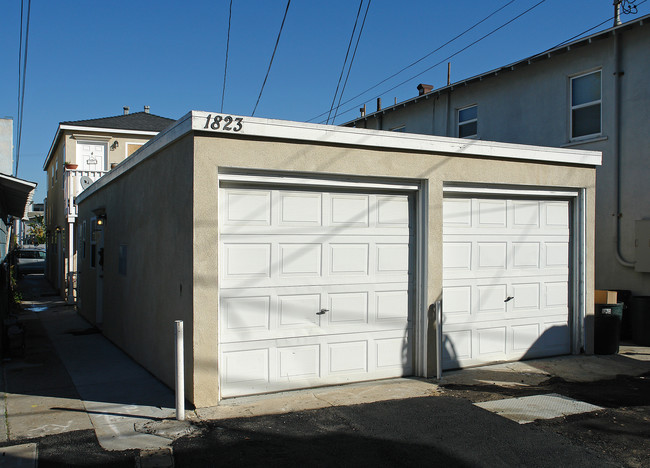 1823 W Balboa Blvd in Newport Beach, CA - Building Photo - Building Photo