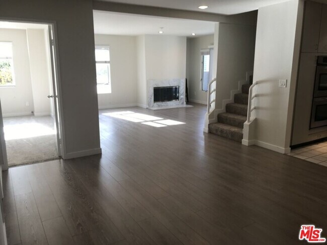 1010 California Ave-Unit -4 in Santa Monica, CA - Building Photo - Building Photo