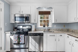 61 Ledgewood Rd in Dedham, MA - Building Photo - Building Photo