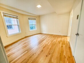 54 Wendell St in Cambridge, MA - Foto de edificio - Building Photo