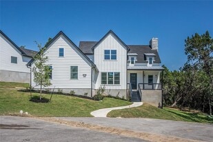 3018 Sunridge Dr in Austin, TX - Building Photo