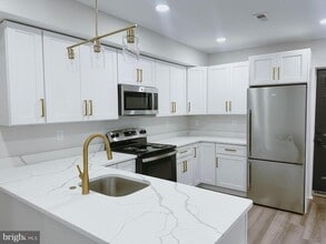 1110 W Lombard St in Baltimore, MD - Building Photo - Building Photo