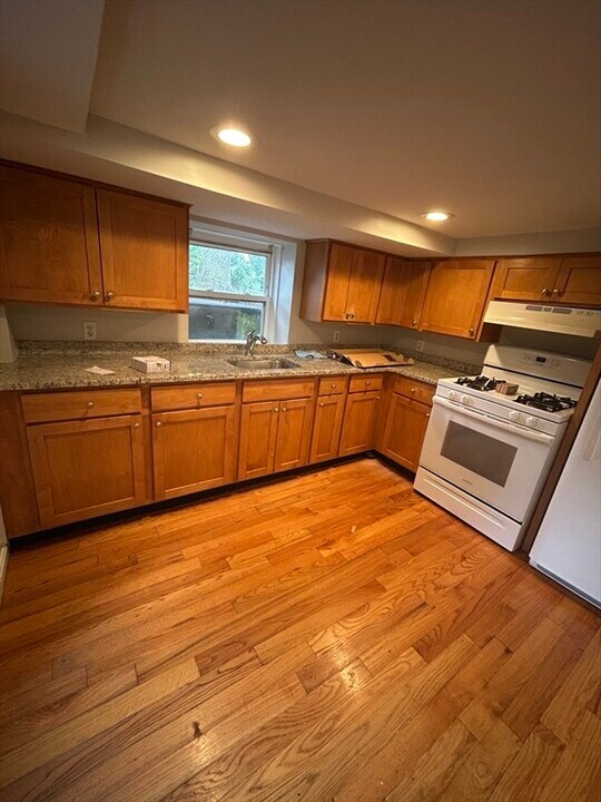 36 St Marks Rd in Boston, MA - Building Photo