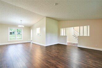 2635 Martin Rd in Akron, OH - Building Photo - Building Photo