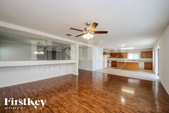 4457 Philadelphia Cir in Kissimmee, FL - Foto de edificio - Building Photo