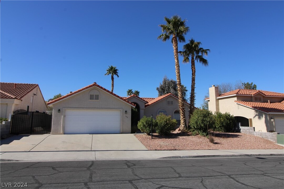 1126 Shady Run Terrace in Henderson, NV - Foto de edificio